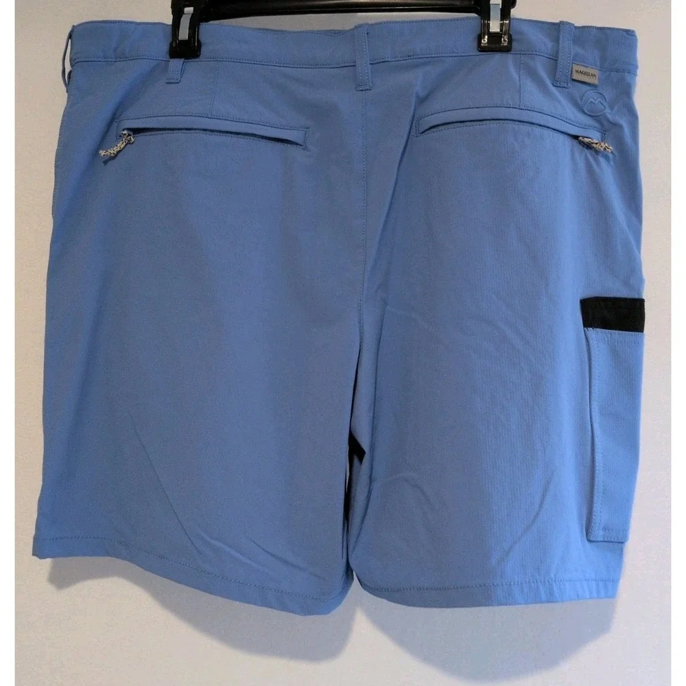 Magellan Men's Blue Fish Gear Outdoor Water Repellant Shorts Size Large